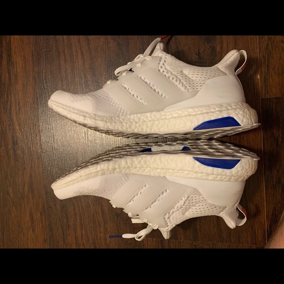 Adidas ultraboost x undefeated sneakers size 11 - Picture 5 of 6